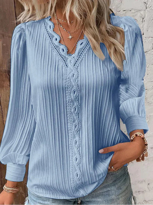 Grace | Blouse with Chiffon and Lace Details