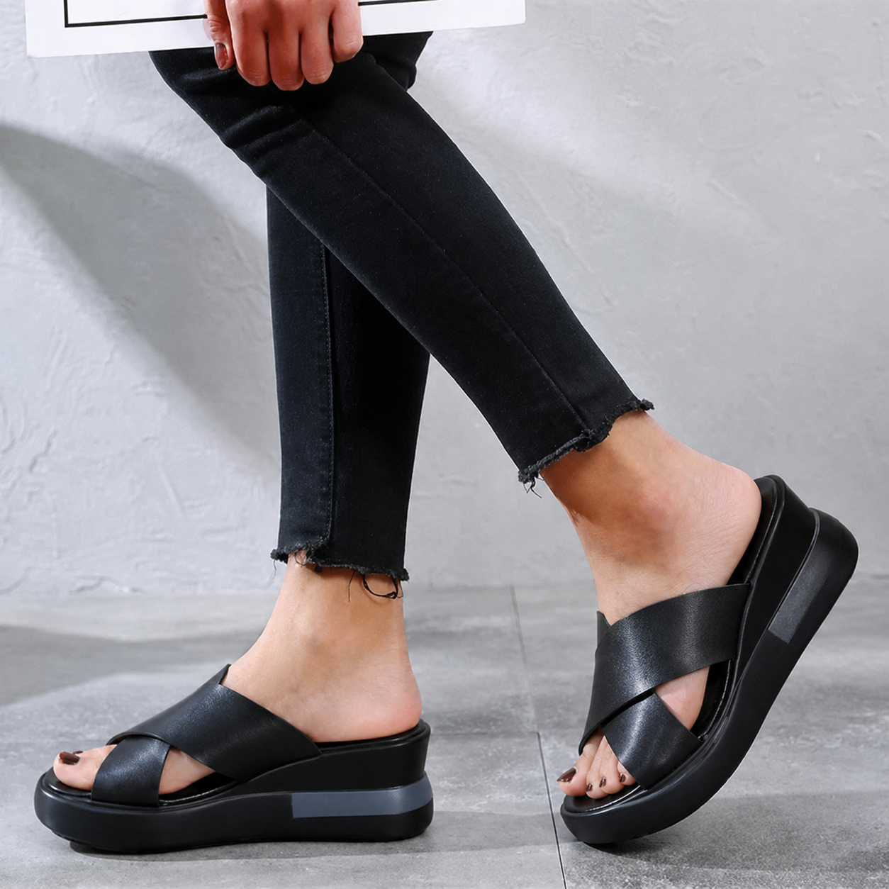 Serena | Women's Flat Cushioned Sandals