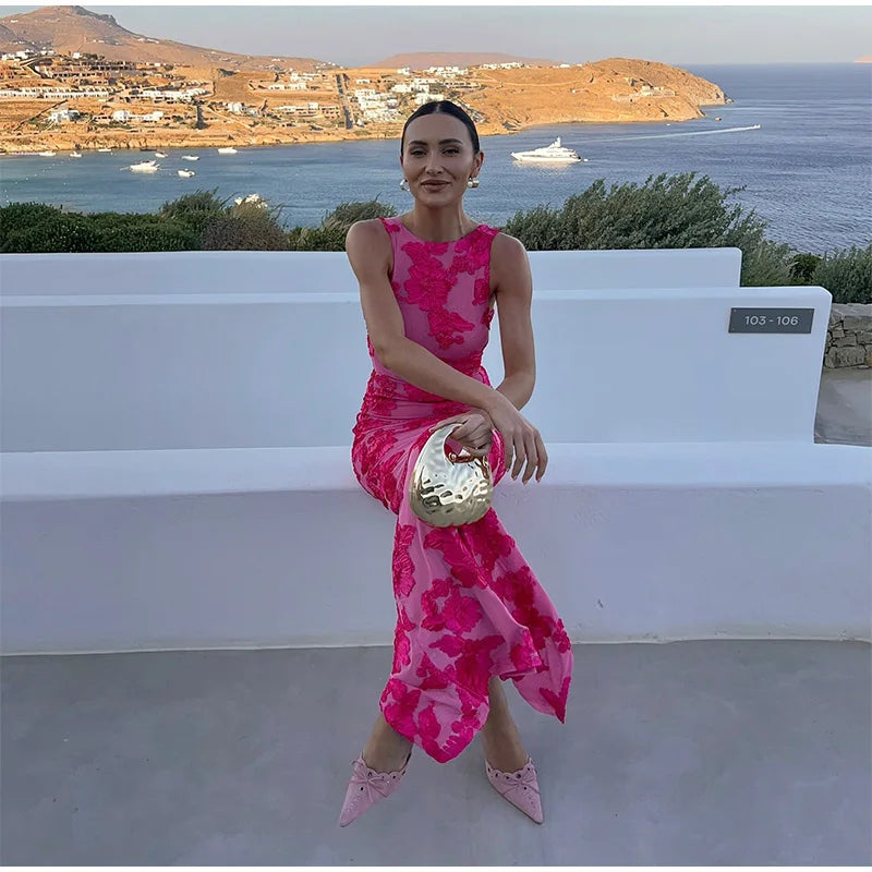 Allison | Refined Maxi Dress with Pink Floral Design