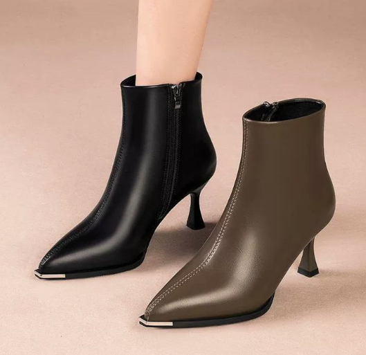 Rose | Premium Kitten Boots