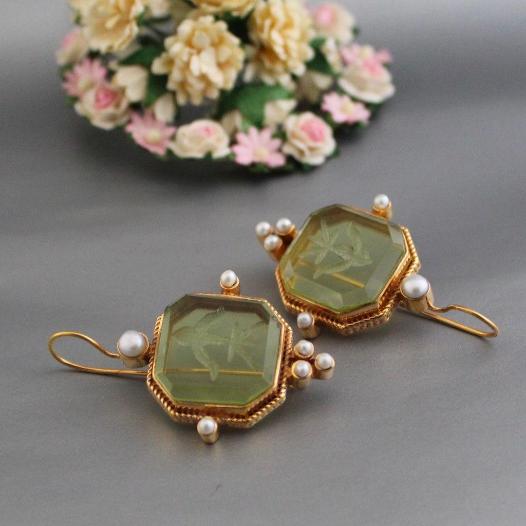 Alison | Retro Green & Pearl Earrings