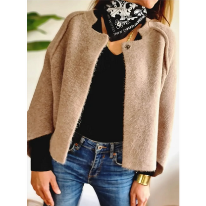 Lola | Refined Coat with Timeless Charm
