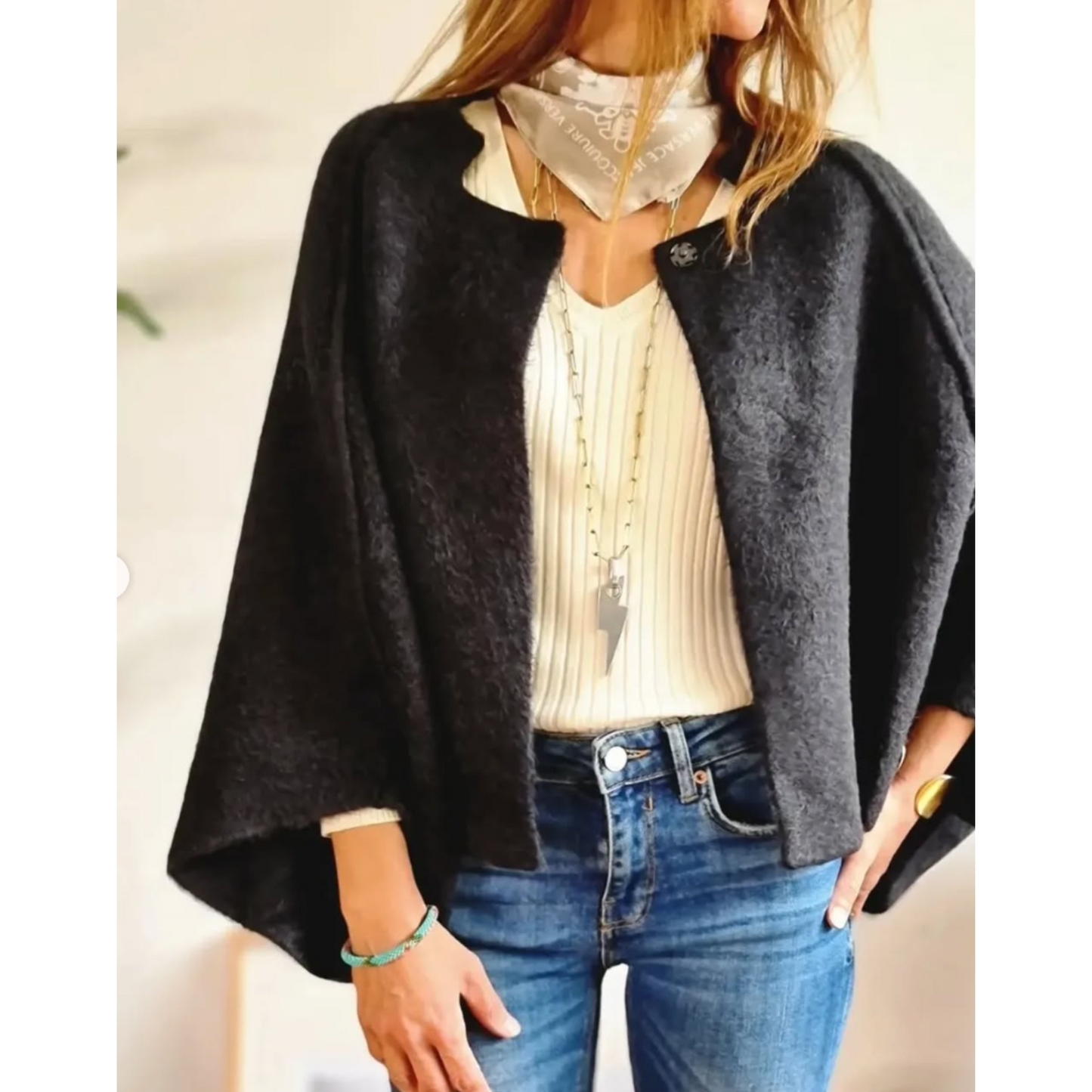 Lola | Refined Coat with Timeless Charm