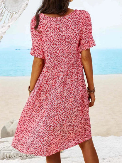 Penelope | Women's Ditsy Floral V-Neck Short-Sleeved Smock Dress