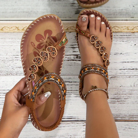 Felicia | Chic Sandals