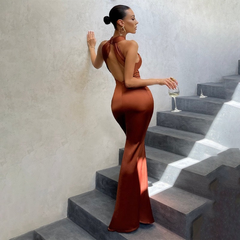 Anna | Refined Fishtail Dress with Open Back and Fitted Cut