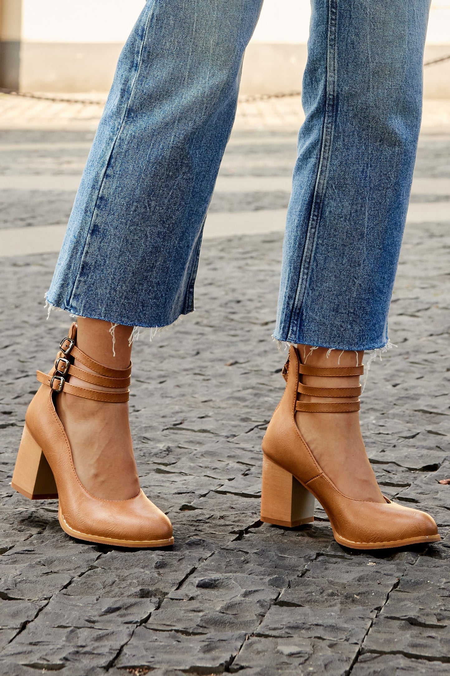 Sharon | Smooth Sandals with Ankle Strap and Thick Heel