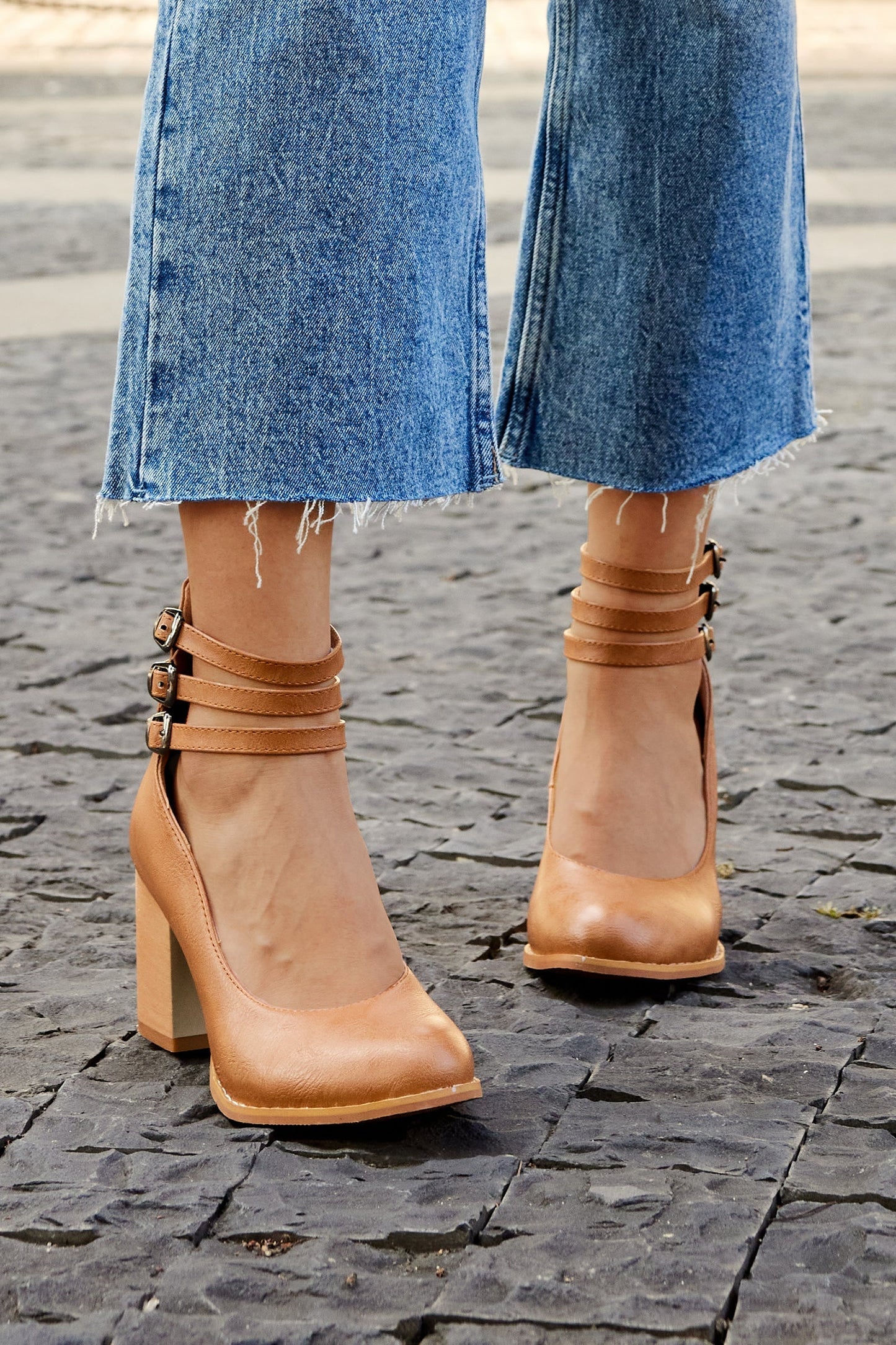 Sharon | Smooth Sandals with Ankle Strap and Thick Heel