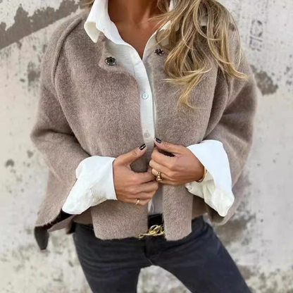 Lola | Refined Coat with Timeless Charm