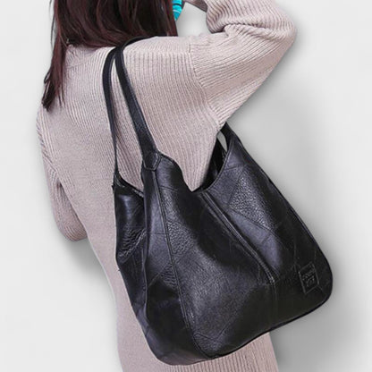 Cecilia | Shoulder Bag with Enduring Design