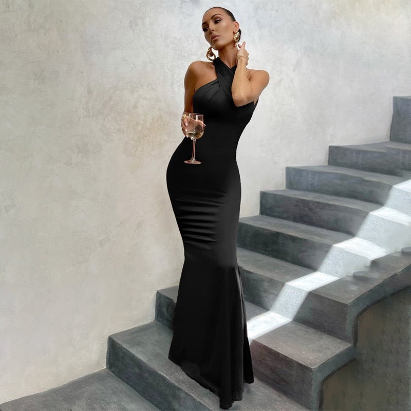 Anna | Refined Fishtail Dress with Open Back and Fitted Cut