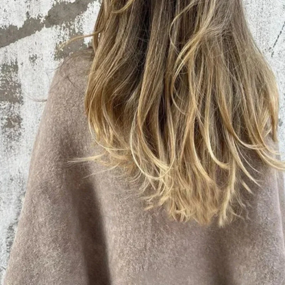 Lola | Refined Coat with Timeless Charm