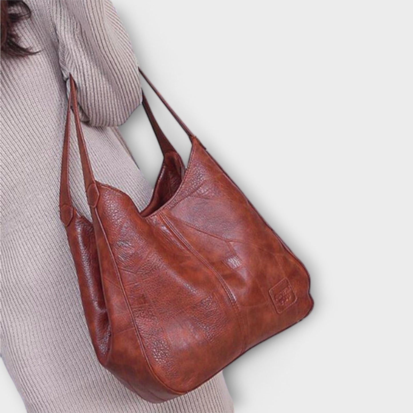Cecilia | Shoulder Bag with Enduring Design