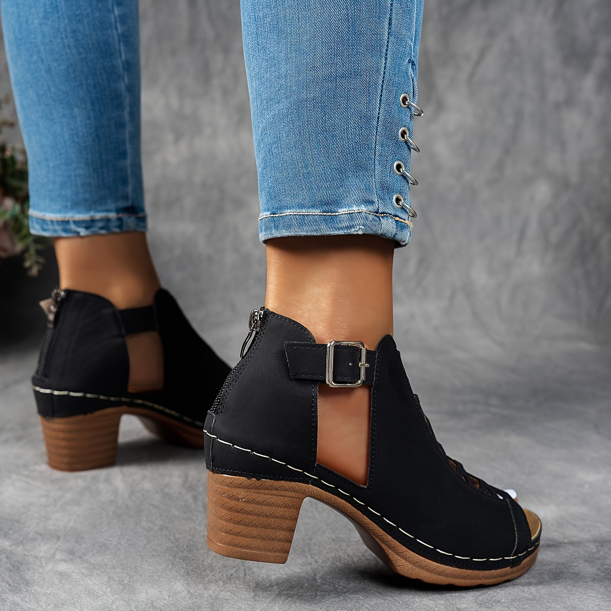 Adriana | Women's Cushioned Adjustable Sandals