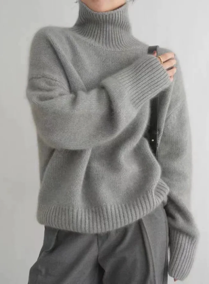 Caroline | Plush Turtleneck Sweater