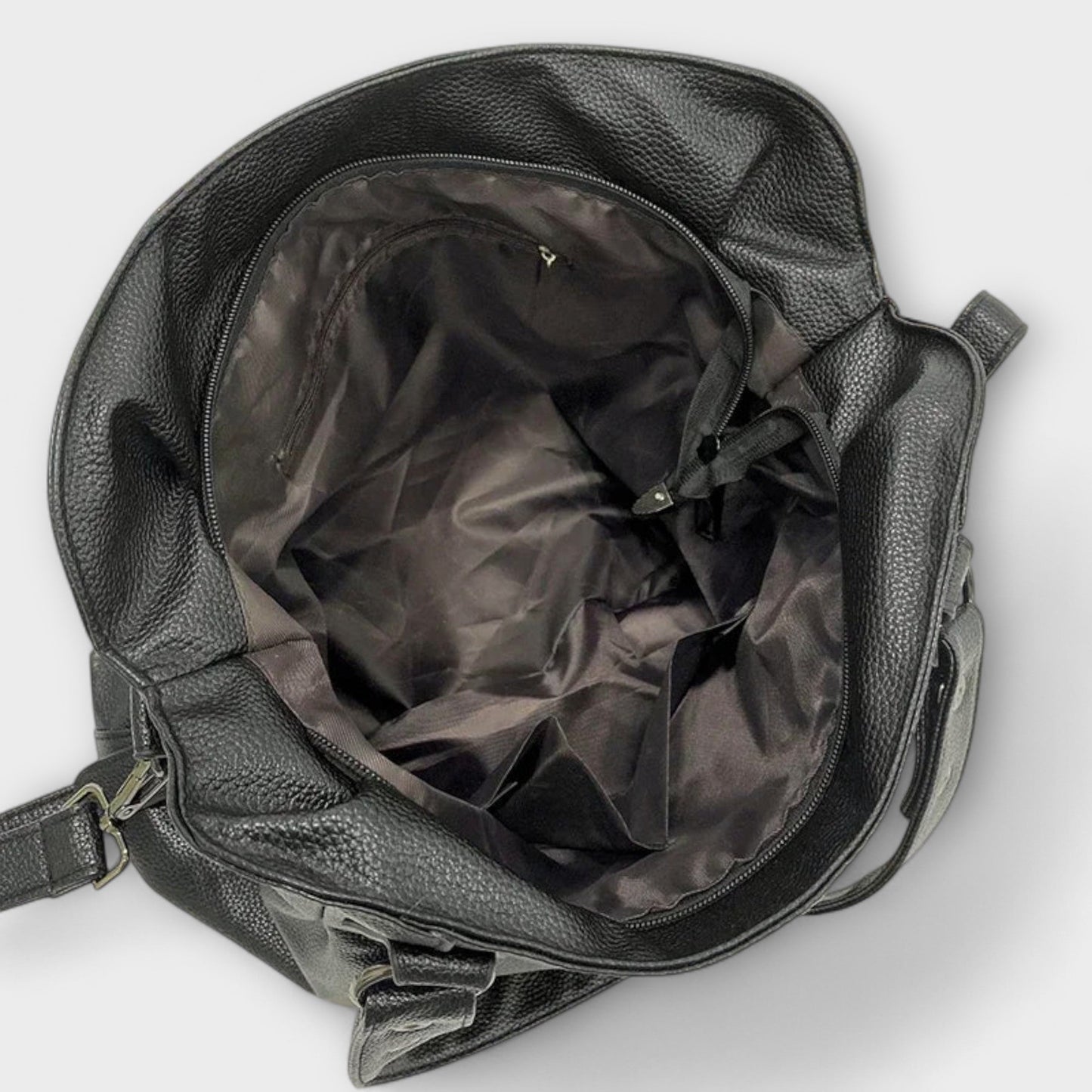 Willow | Shoulder Bag with Sleek Design