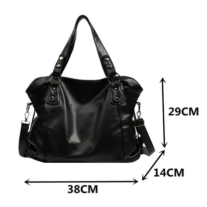 Willow | Shoulder Bag with Sleek Design