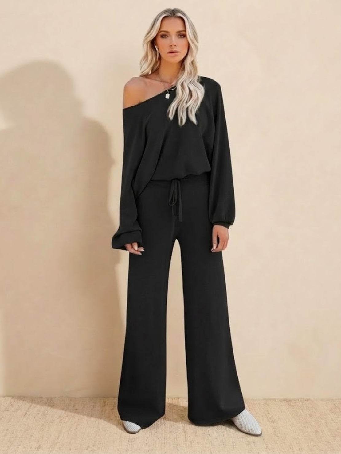 Phoebe | Women's Cropped Sweatshirt and Wide-Leg Pants Lounge Set