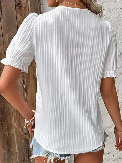 Kayla | Refined Blouse with Enchanting Details