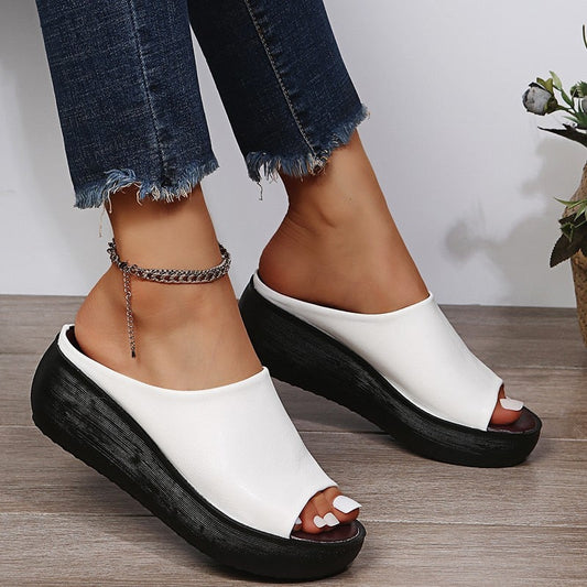 Aubrey | Women's Cushioned Buckle Sandals