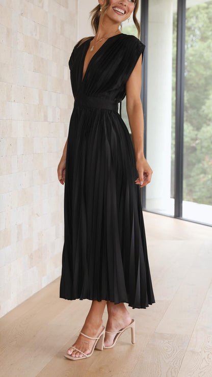 Maya | Refined Pleated Maxi Dress