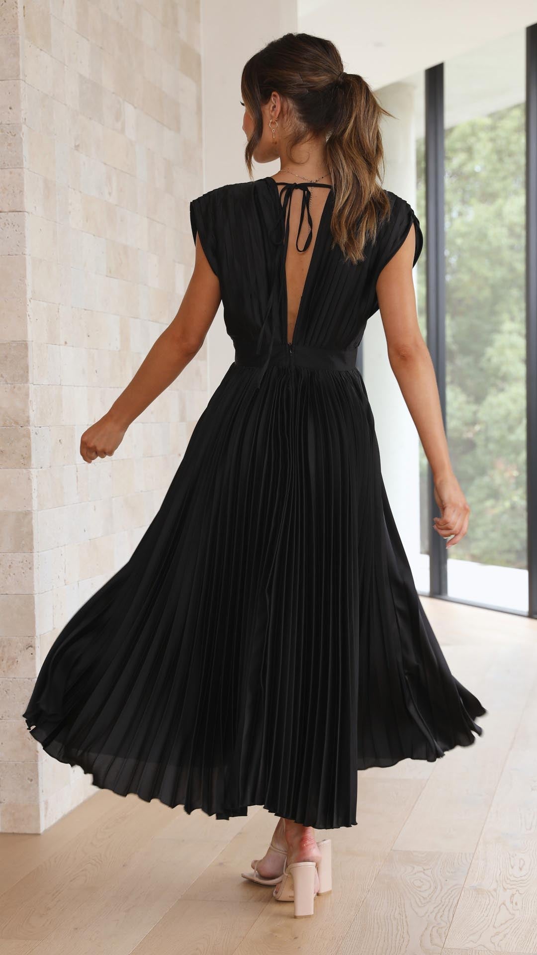 Maya | Refined Pleated Maxi Dress