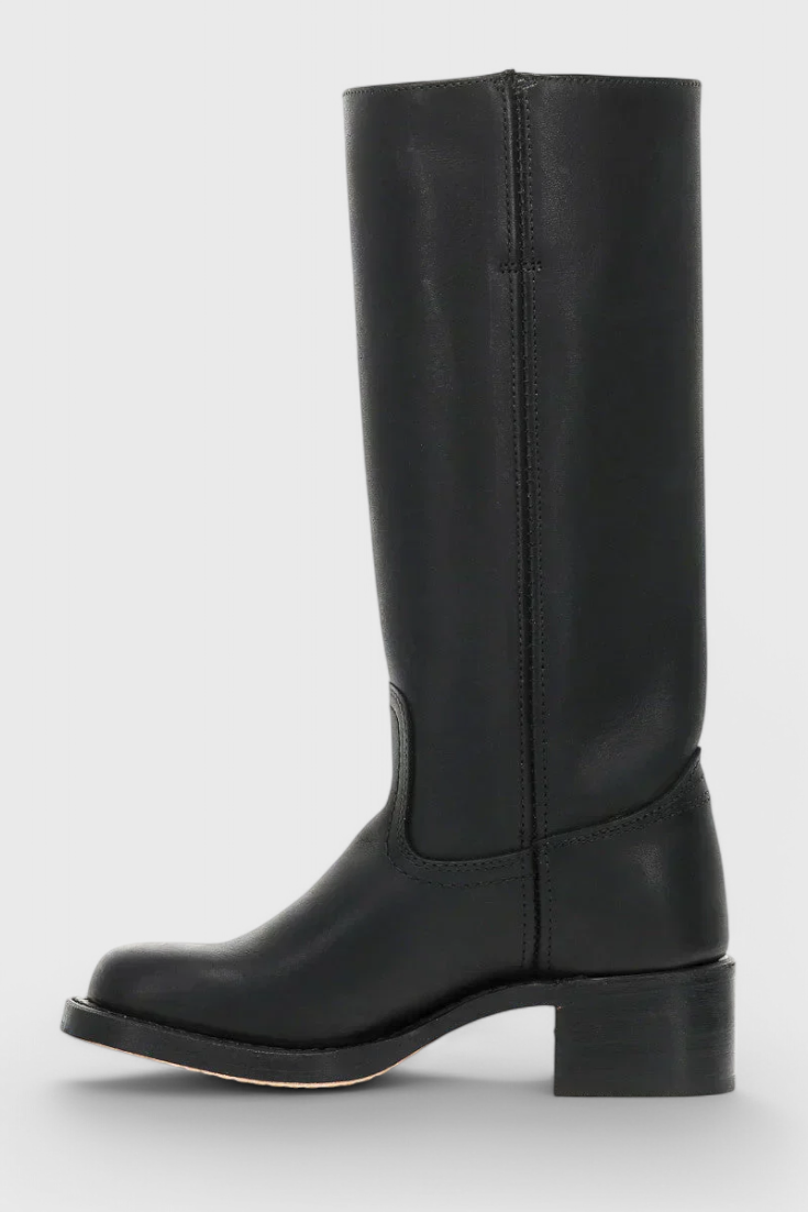 Lauren | Modern Timeless Boots for All-Season Wear