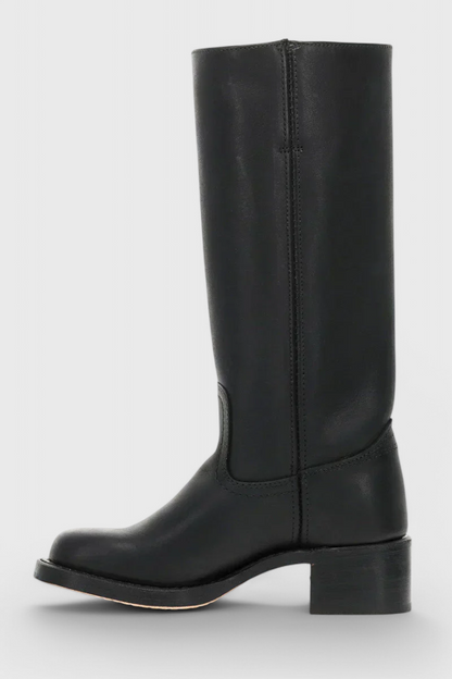 Lauren | Modern Timeless Boots for All-Season Wear