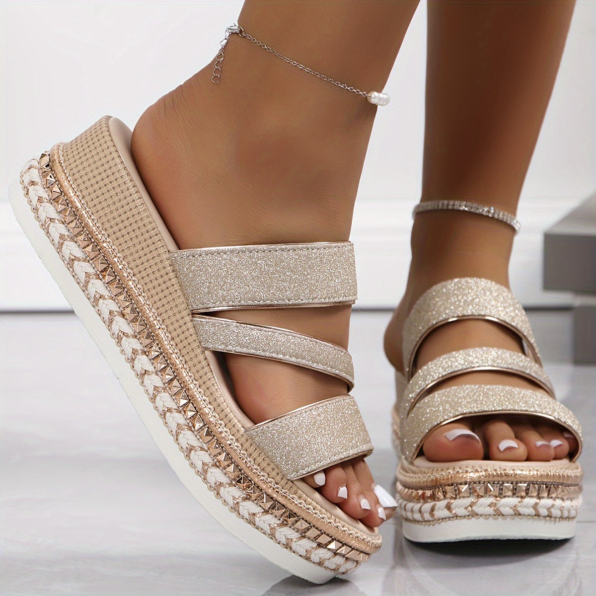 Deanna | Snug Spring Sandals for Ultimate Comfort