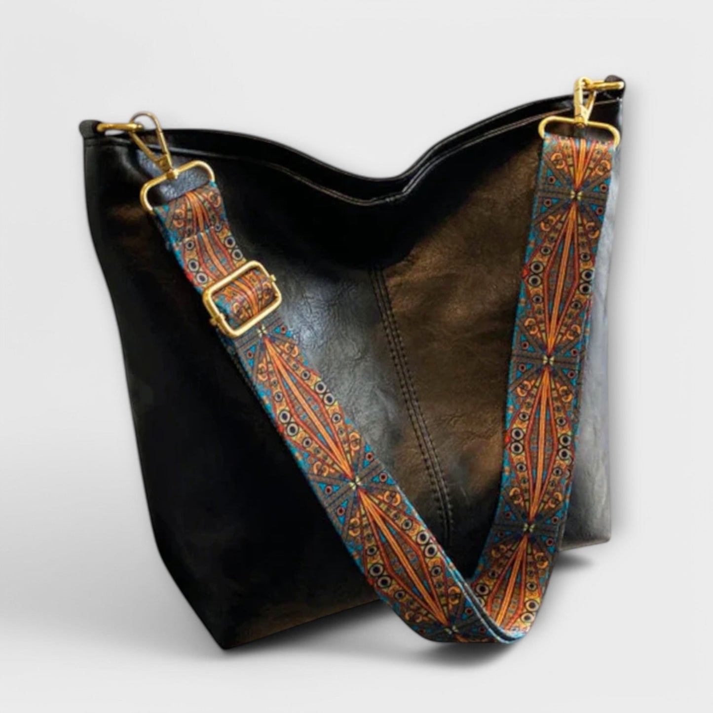 Megan | Shoulder Bag with Distinctive Strap
