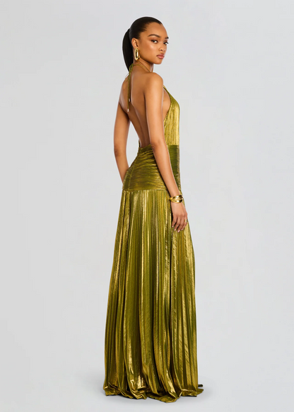 Aria | Long dress with a sensual cut and luxurious finish