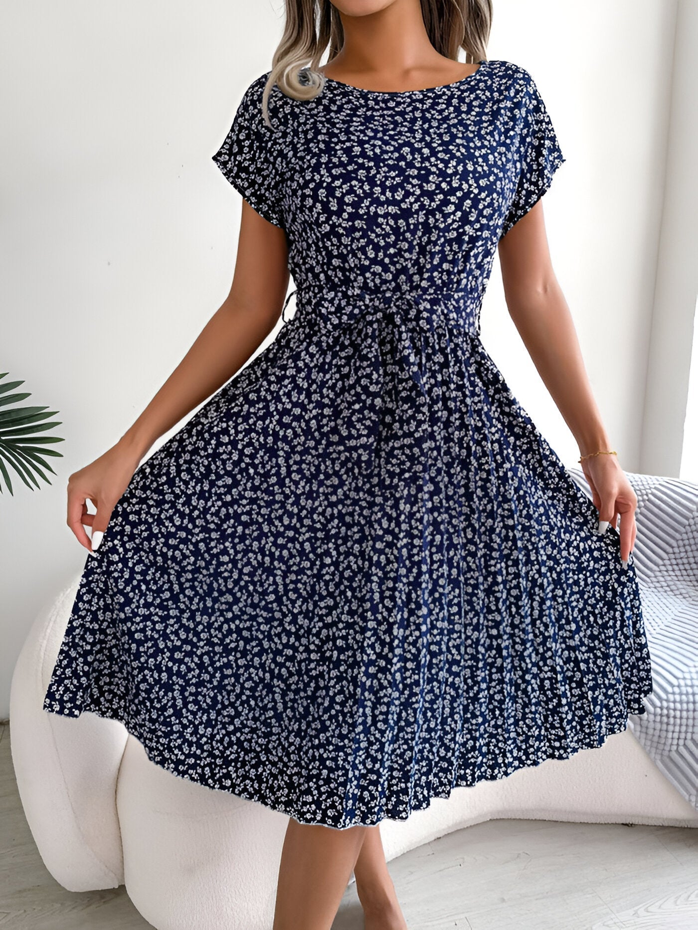 Nova | Flower Pleated Elegance Dress