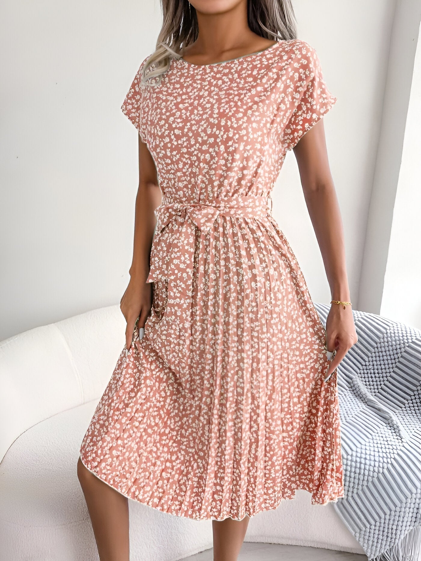 Nova | Flower Pleated Elegance Dress