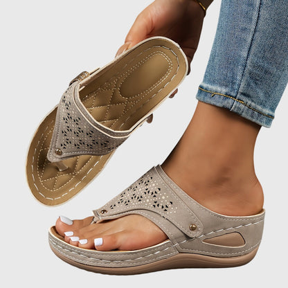 Reagan | Women's Platform Ankle Strap Sandals
