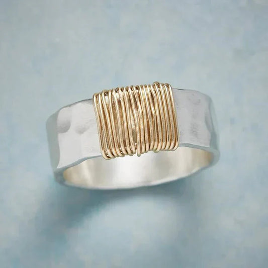 Ruth | Retro Gold Thread Ring