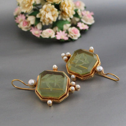 Alison | Retro Green & Pearl Earrings