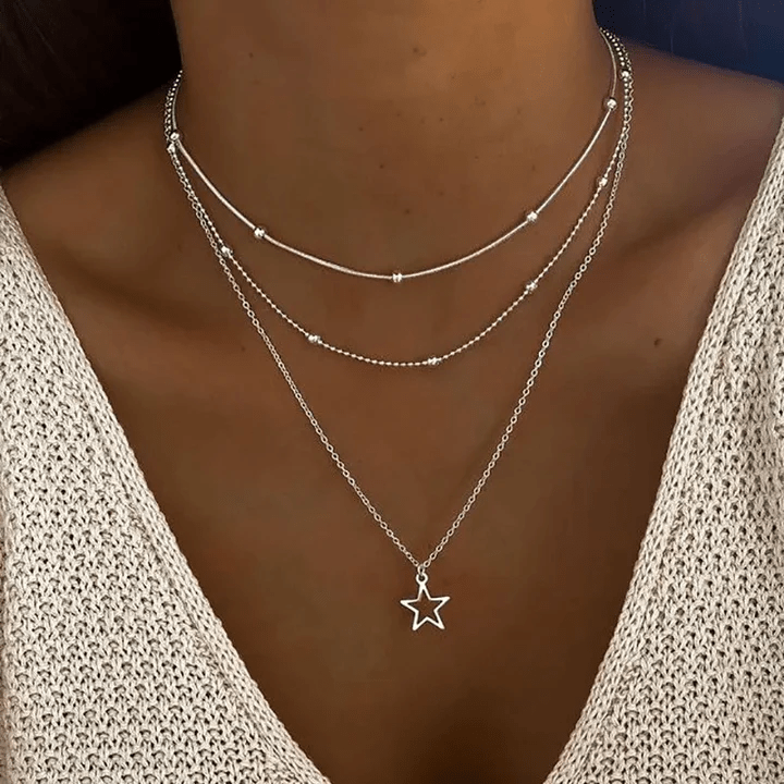 Sarah | Retro Star Pendant